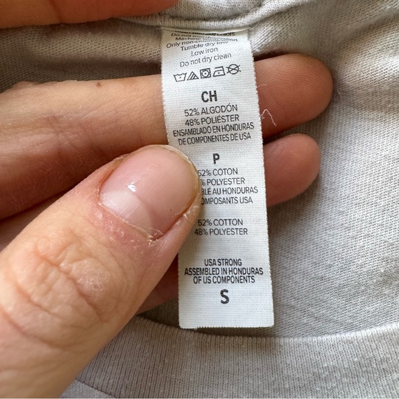 Taylor Swift 1989 Graphic Tee - Picture 4 of 6